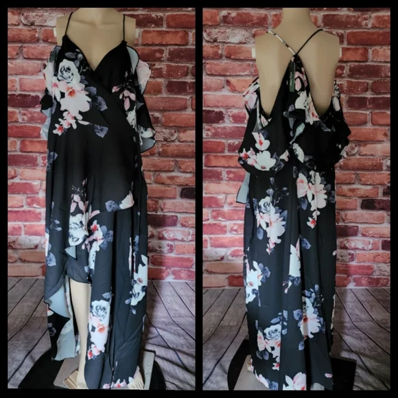 City Chic Black Floral Maxi Dress NWT - Picture 3 of 4